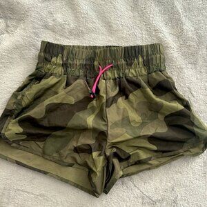 Camo drawstring‎ shorts